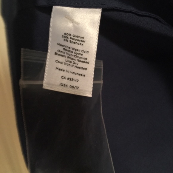 🟡TALBOTS NWT AUTHENTIC NAVY BLUE QUARTER LENGTH RUFFLE SLEEVES BLOUSE - Picture 8 of 8